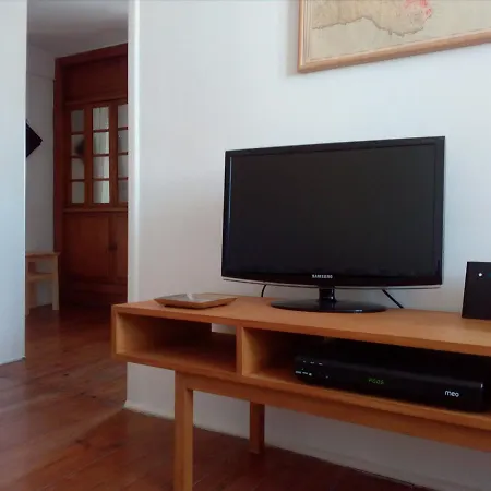 Cozy Apartment In Santa Catarina 리스본